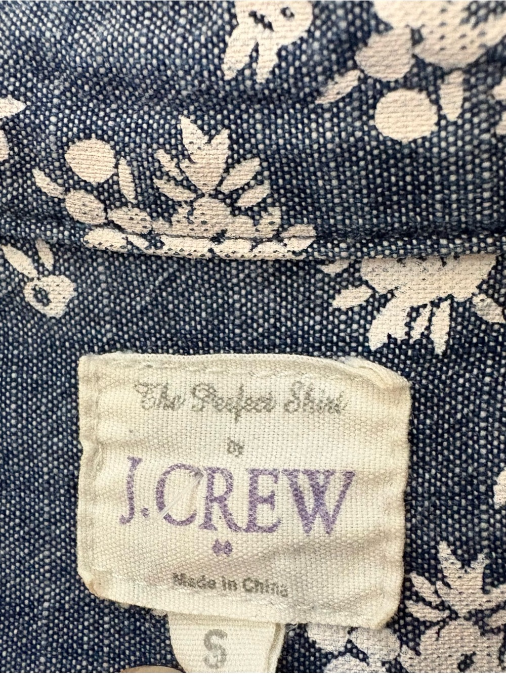 J.Crew Floral Chambray Button Down Shirt Size S Blue White Cotton Blouse 31541 - Picture 4 of 8